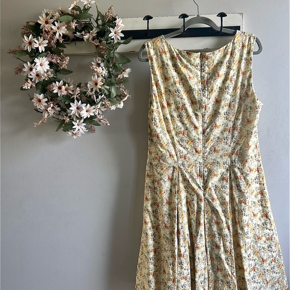 ⭐️SALE⭐️ Vintage Style Summer Dress - Picture 5 of 5